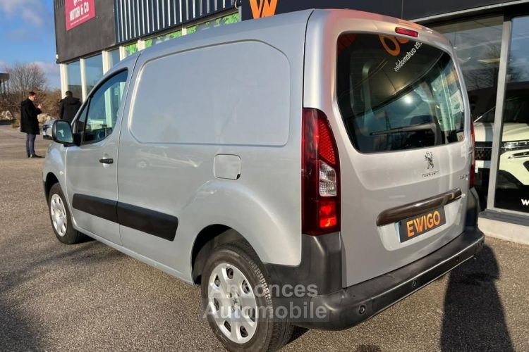 Peugeot Partner VU FOURGON 1.6 HDI 90 BVA - <small></small> 7.490 € <small>TTC</small> - #3