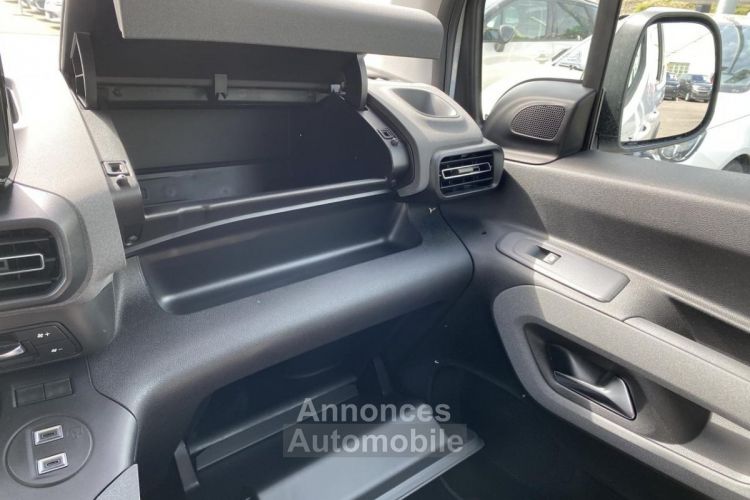 Peugeot Rifter (2) M 1.5 BLUEHDI 130 S&S GT EAT8 5PL PACK CONNECT - <small></small> 30.890 € <small></small> - #49