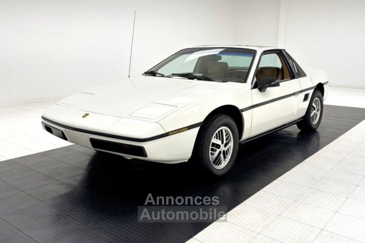 Pontiac Fiero - <small></small> 17.700 € <small>TTC</small> - #1