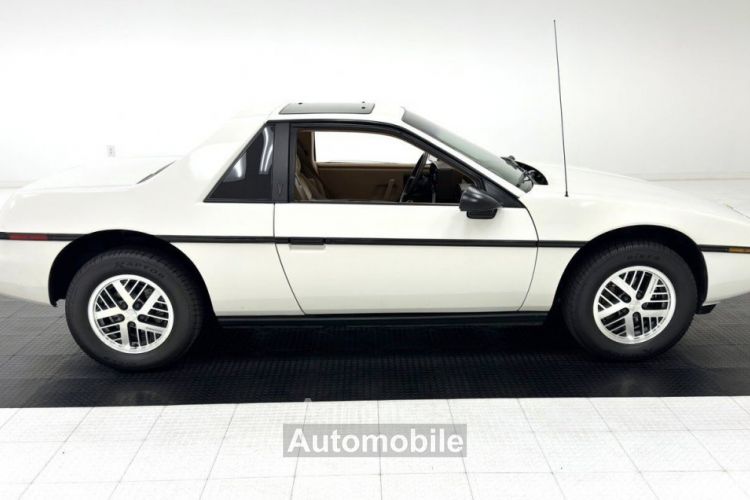 Pontiac Fiero - <small></small> 17.700 € <small>TTC</small> - #6