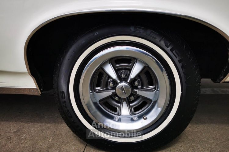 Pontiac LeMans cabriolet  v8 - boite manuelle ( 4 + R ) - <small></small> 33.000 € <small>TTC</small> - #35