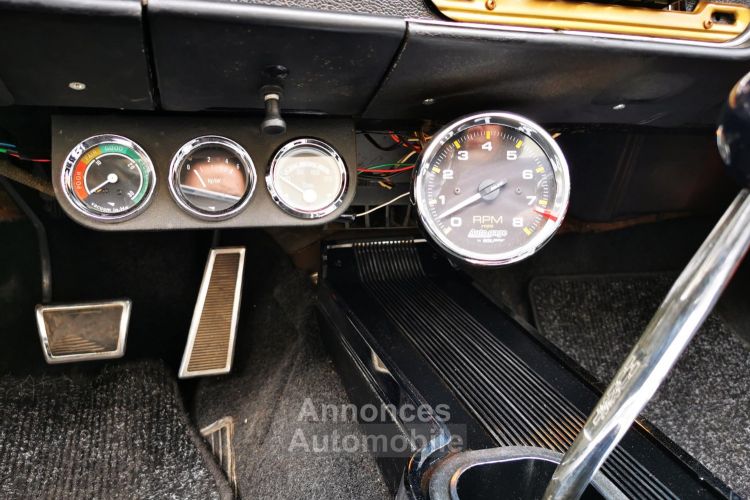 Pontiac LeMans cabriolet  v8 - boite manuelle ( 4 + R ) - <small></small> 33.000 € <small>TTC</small> - #60