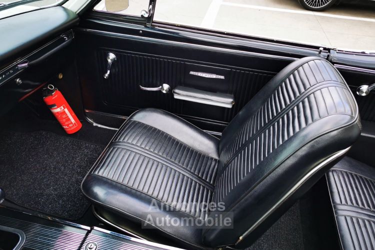 Pontiac LeMans cabriolet  v8 - boite manuelle ( 4 + R ) - <small></small> 33.000 € <small>TTC</small> - #63