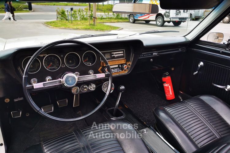 Pontiac LeMans cabriolet  v8 - boite manuelle ( 4 + R ) - <small></small> 33.000 € <small>TTC</small> - #64