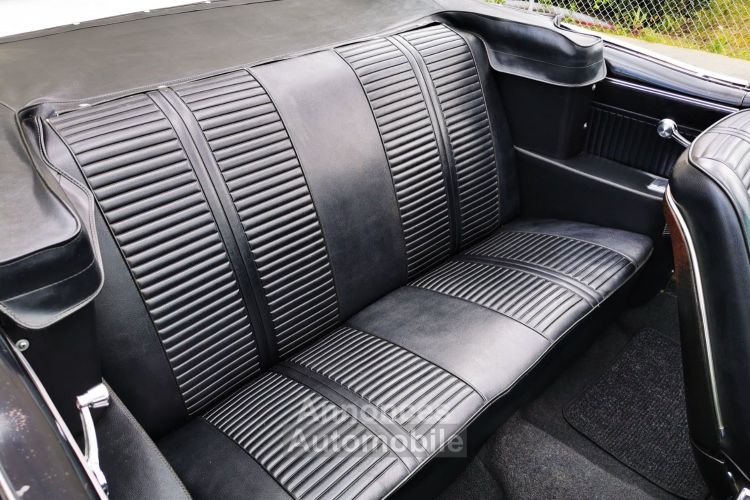 Pontiac LeMans cabriolet  v8 - boite manuelle ( 4 + R ) - <small></small> 33.000 € <small>TTC</small> - #78