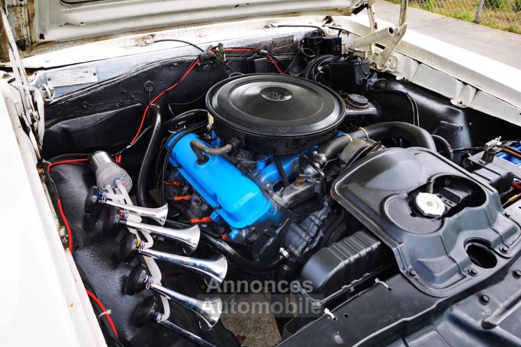Pontiac LeMans cabriolet  v8 - boite manuelle ( 4 + R ) - <small></small> 33.000 € <small>TTC</small> - #82