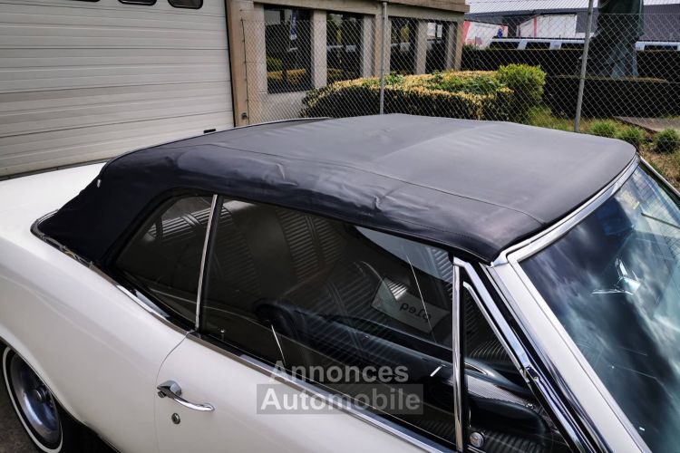 Pontiac LeMans cabriolet  v8 - boite manuelle ( 4 + R ) - <small></small> 33.000 € <small>TTC</small> - #87