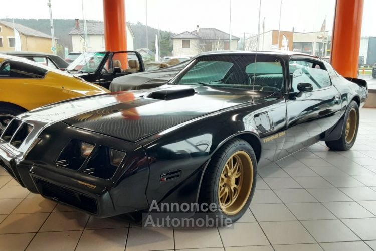 Pontiac Trans Am 5.0 BLACK AND GOLD 1981 305 CI - <small></small> 26.500 € <small>TTC</small> - #2