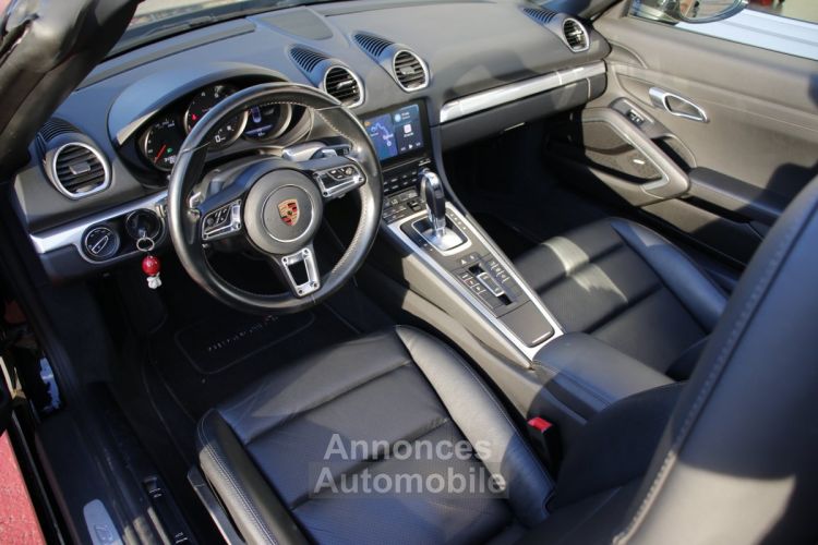 Porsche 718 Boxster 2.0 300 PDK (Full Black, Suivi full, Bose, Jantes Carrera 20) - <small></small> 62.990 € <small>TTC</small> - #15