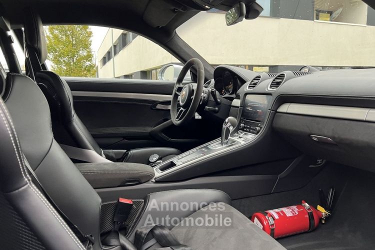 Porsche 718 Cayman (982) 4.0 420CH GT4 PDK - <small></small> 135.000 € <small>TTC</small> - #20