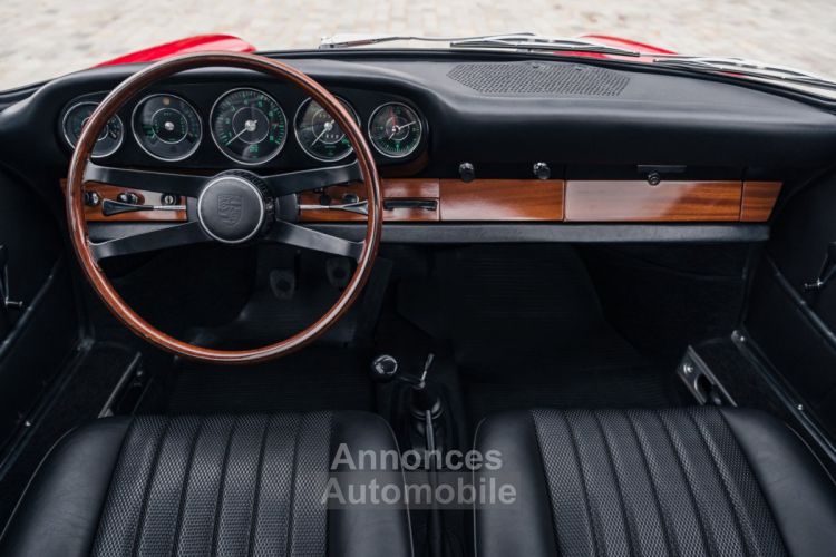 Porsche 911 2.0 1964 *First year of production* - <small></small> 1.090.000 € <small>TTC</small> - #8