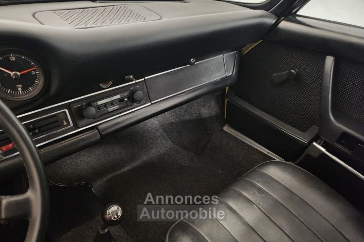 Porsche 911 2.4 - <small></small> 69.900 € <small>TTC</small> - #33