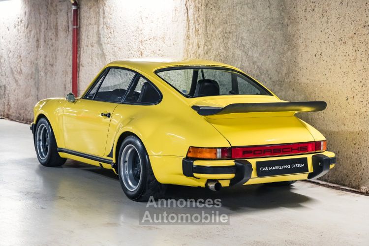 Porsche 911 2,7 Light Yellow - <small>A partir de </small>820 EUR <small>/ mois</small> - #14