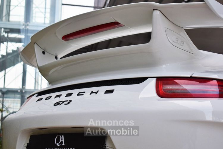 Porsche 911 (7) 3.8 GT3 - <small></small> 133.990 € <small>TTC</small> - #17