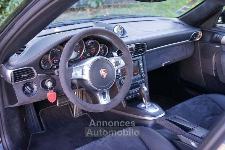 Porsche 911 911 Carrera 4 GTS Type 997 Phase 2 PDK - Echappement Sport - Toit Ouvrant - Sièges Chauffants - Volant Alcantara - Carnet Complet - Pack Chrono - Cuir - <small></small> 87.997 € <small>TTC</small> - #23