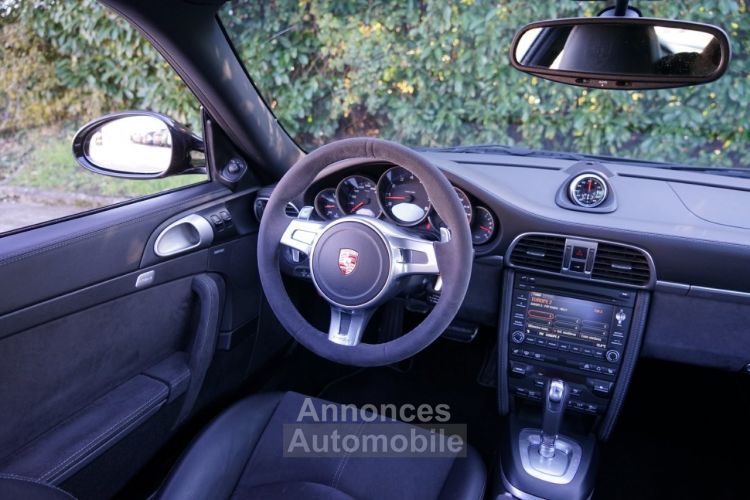 Porsche 911 911 Carrera 4 GTS Type 997 Phase 2 PDK - Echappement Sport - Toit Ouvrant - Sièges Chauffants - Volant Alcantara - Carnet Complet - Pack Chrono - Cuir - <small></small> 87.997 € <small>TTC</small> - #14