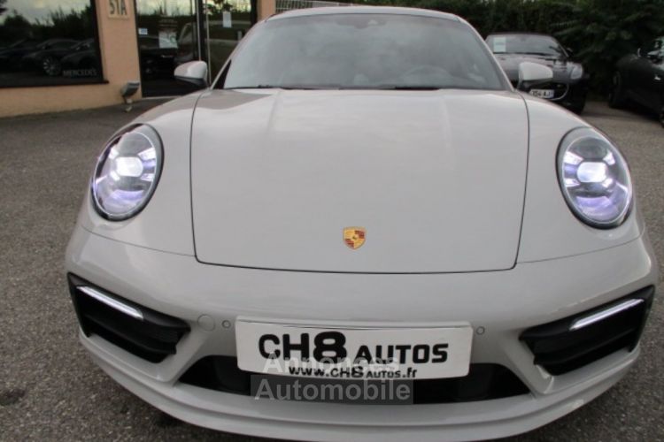 Porsche 911 992 Carrera 4s 450ch Coupé craie Bose toit pano sièges 18 positions pack sport chrono Echappement sport 155900€ - <small></small> 155.900 € <small>TTC</small> - #3