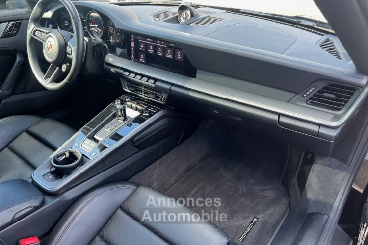 Porsche 911 992 Carrera 4s 450ch Coupé noir toit pano sièges 18 positions Sport Design 156900 € - <small></small> 156.900 € <small>TTC</small> - #5