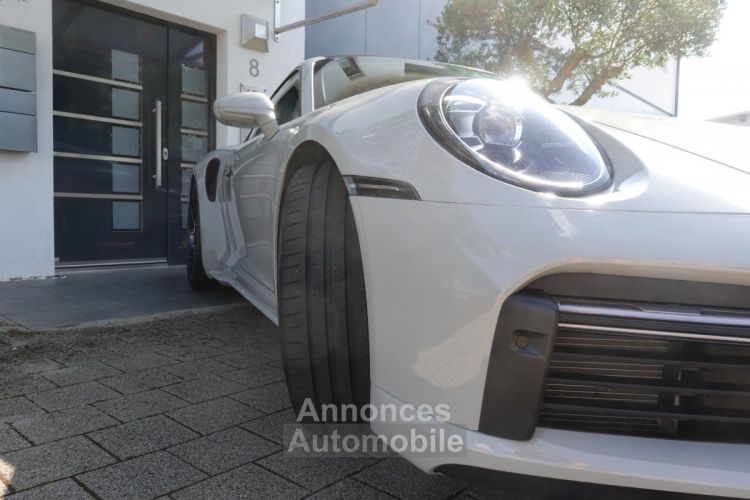 Porsche 911 992 Coupe Turbo 580ch Craie toit pack Sport Chrono 7380kms *dispo et visible sur notre parc* 208900 € - <small></small> 208.900 € <small>TTC</small> - #15