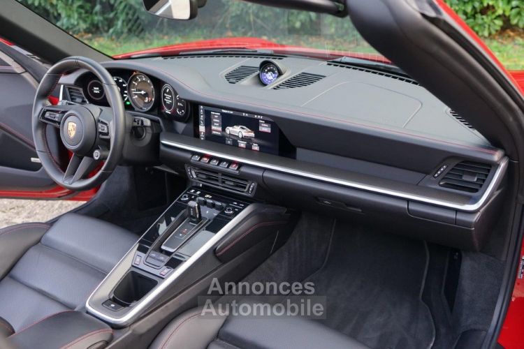 Porsche 911 992 TARGA 4 3.0L 385 CH PDK - Echappement Sport - BOSE - Jantes RS - Carbone - SportDesign - PDLS+ - Sièges 18 positions - <small></small> 178.991 € <small>TTC</small> - #39