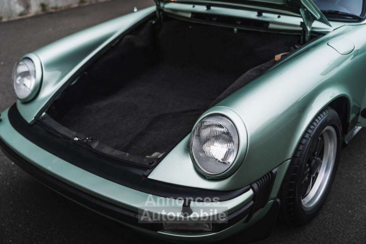 Porsche 911 Carrera 3.0 Targa Ice Green Metallic - <small></small> 79.900 € <small>TTC</small> - #28