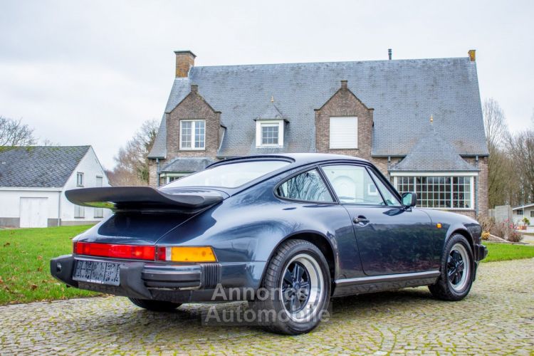 Porsche 911 Carrera 3.2 Coupé Jubileum 25th Anniversary Edition G50 - SPECIAL EDITION - BELG - OLDTIMER - LEDER - AIRCO - SPOILER  - <small></small> 86.999 € <small>TTC</small> - #8