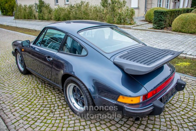 Porsche 911 Carrera 3.2 Coupé Jubileum 25th Anniversary Edition G50 - SPECIAL EDITION - BELG - OLDTIMER - LEDER - AIRCO - SPOILER  - <small></small> 86.999 € <small>TTC</small> - #14