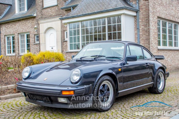 Porsche 911 Carrera 3.2 Coupé Jubileum 25th Anniversary Edition G50 - SPECIAL EDITION - BELG - OLDTIMER - LEDER - AIRCO - SPOILER  - <small></small> 86.999 € <small>TTC</small> - #44