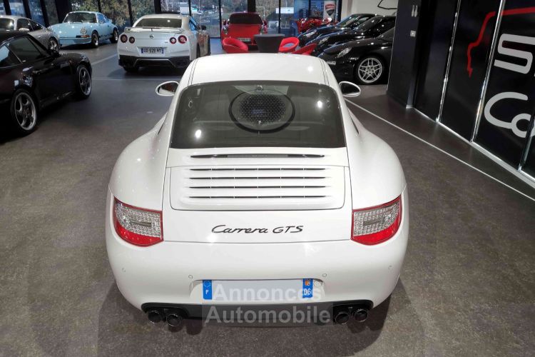 Porsche 911 GTS - <small></small> 94.900 € <small>TTC</small> - #15