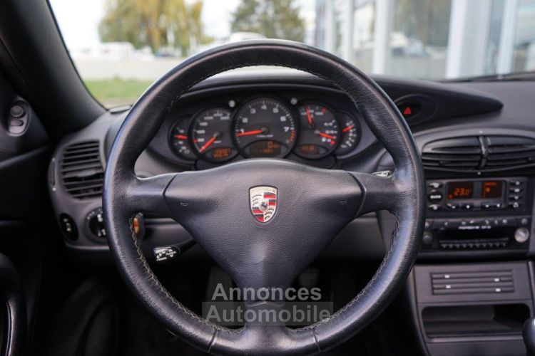 Porsche 911 PORSCHE 911 996 CARRERA 3.8L 300 CH CABRIOLET FRANCAISE - Boite Manuelle - Carnet Complet - <small></small> 36.990 € <small>TTC</small> - #14
