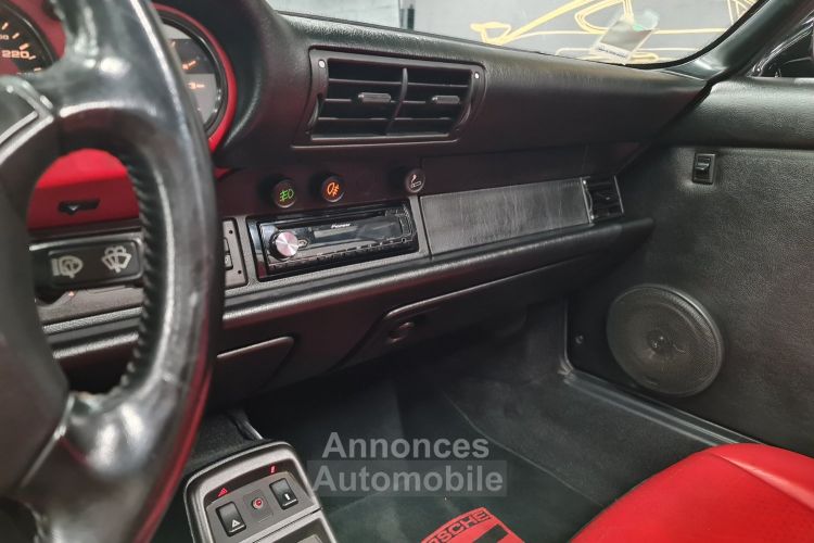 Porsche 911 PORSCHE 964 SPEEDSTER 3.6 250CV BVM - <small></small> 179.990 € <small></small> - #14