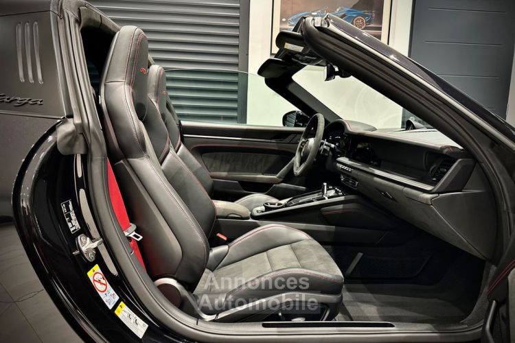 Porsche 911 TYPE 992 TARGA 4 GTS 3.0i 480 CH PDK 8 PACK INT CARBONE FEUX MATRIX ACC BOSE CAM360 JA RS SPYDER 20-21 IMMAT FRANCE 1ER MAIN 9 000 KMS Approved 10.202 - <small></small> 199.990 € <small>TTC</small> - #5