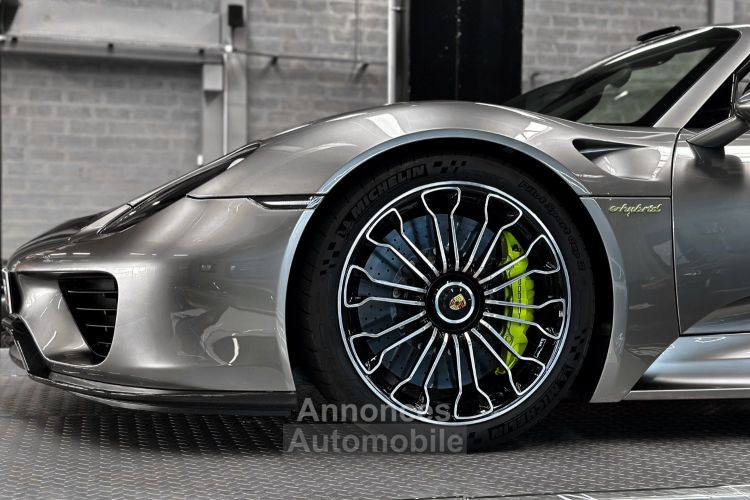 Porsche 918 918 Spyder V8 4.6 E-Hybird – LIQUID METAL SILVER - FAIBLE KILOMÉTRAGE - <small></small> 1.790.000 € <small></small> - #17