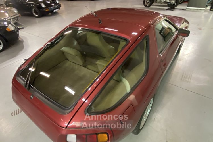 Porsche 928  - <small></small> 14.750 € <small>TTC</small> - #17