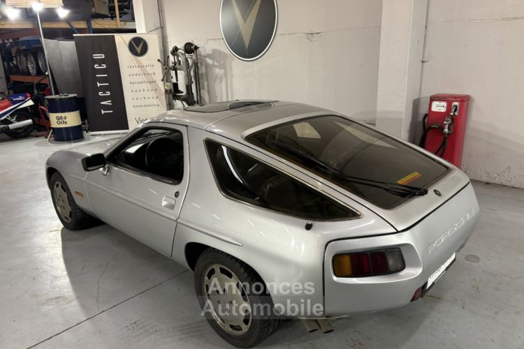 Porsche 928  - <small></small> 22.750 € <small>TTC</small> - #16