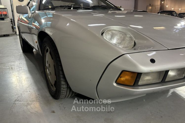 Porsche 928  - <small></small> 22.750 € <small>TTC</small> - #26