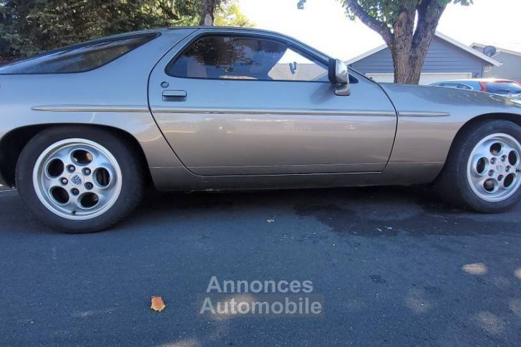 Porsche 928 - <small></small> 16.000 € <small>TTC</small> - #1