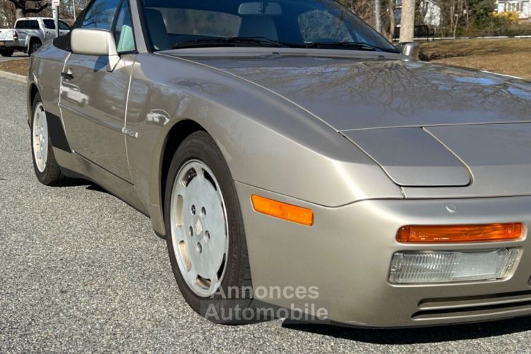 Porsche 944 - <small></small> 45.300 € <small>TTC</small> - #16