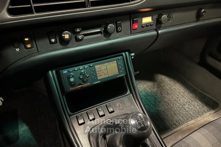 Porsche 944 2.5 163CH CELEBRATION - <small></small> 19.990 € <small>TTC</small> - #17