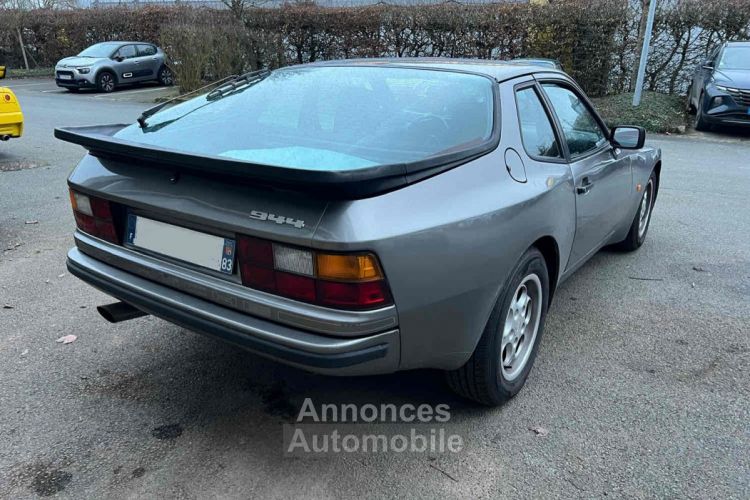 Porsche 944 PHASE 2 - 90 000 kms - 2,5L (160Ch) - <small></small> 16.990 € <small>TTC</small> - #17