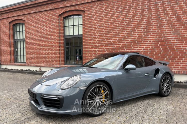 Porsche 991 .2 Turbo S 581 PDK / Carbon / PDLS+ / PCCB / CHRONO / PASM / PDLS+/ BOSE / PTV+/ Porsche APPROVED 01/2025 Reconductible - <small></small> 154.990 € <small></small> - #1