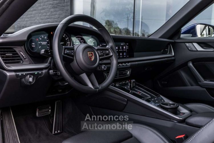 Porsche 992 4S CABRIO SPORTDES-CHR-SPORTUITL-MATRIX-INNO-BOSE - <small></small> 162.900 € <small>TTC</small> - #23