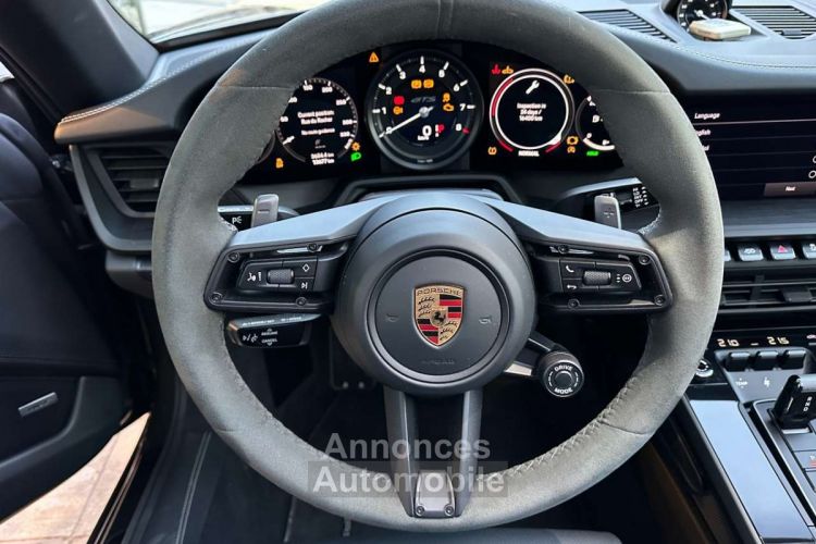 Porsche 992 911 Carrera GTS Cabriolet 3.0i 480 PDK - <small></small> 182.900 € <small>TTC</small> - #17