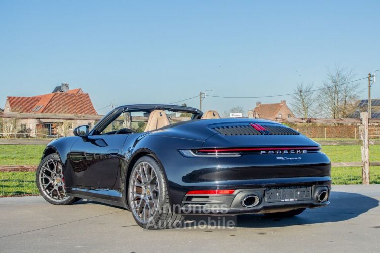 Porsche 992 911 Carrera S Cabrio 3.0 PDK 450PK - HISTORIEK - APPLE CARPLAY - 360° - SPORTUITLAAT - BOSE - ACTIVE SAFE - <small></small> 129.999 € <small>TTC</small> - #17