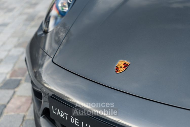 Porsche 992 Carrera 4 GTS Cabriolet - <small></small> 209.900 € <small>TTC</small> - #38