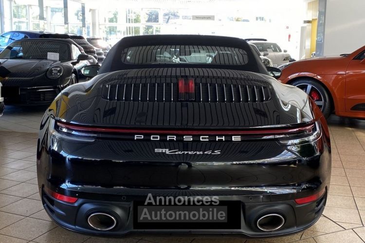 Porsche 992 CARRERA 4S CABRIOLET  - <small></small> 149.900 € <small>TTC</small> - #16