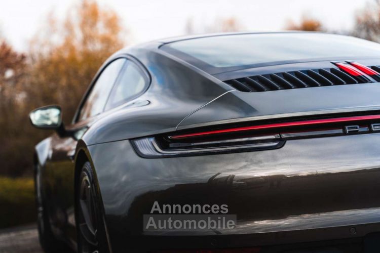 Porsche 992 Carrera Aventurine Green 21 Pano - <small></small> 126.900 € <small>TTC</small> - #10