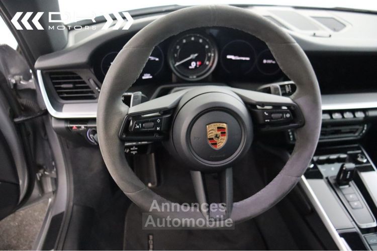 Porsche 992 CARRERA - NAVI SPORTUITLAAT PANO - <small></small> 99.995 € <small>TTC</small> - #41