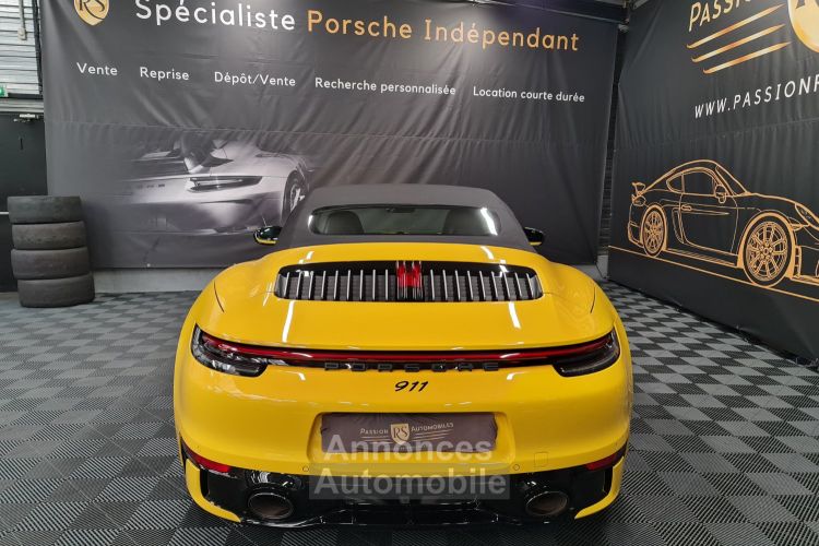 Porsche 992 PORSCHE 992 CARRERA 4S CABRIOLET JAUNE RACING – ÉCHAPPEMENT SPORT / SPORT DESIGN - <small></small> 161.992 € <small></small> - #28