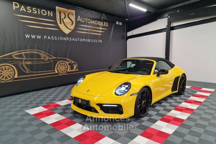 Porsche 992 PORSCHE 992 CARRERA 4S CABRIOLET JAUNE RACING – ÉCHAPPEMENT SPORT / SPORT DESIGN - <small></small> 139.990 € <small></small> - #1